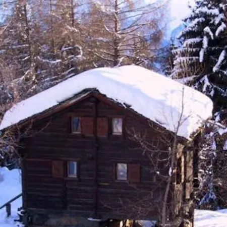 Chalet Huette/ Mazot Ein Umgebauter Alter Kornspeicher